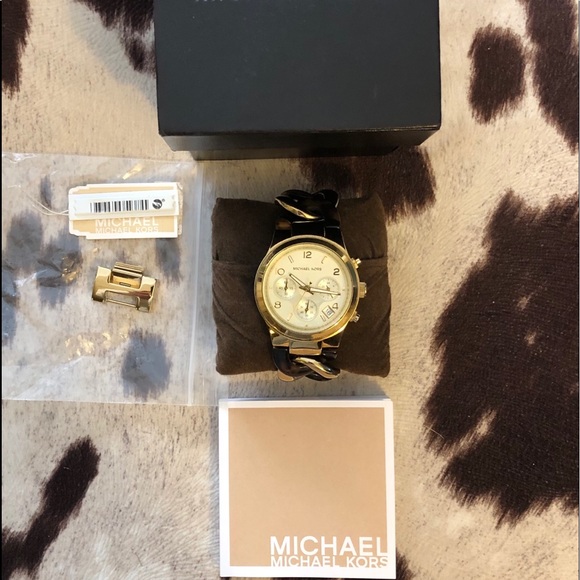 **Michael Kors Multifunction Watch** - Picture 11 of 11